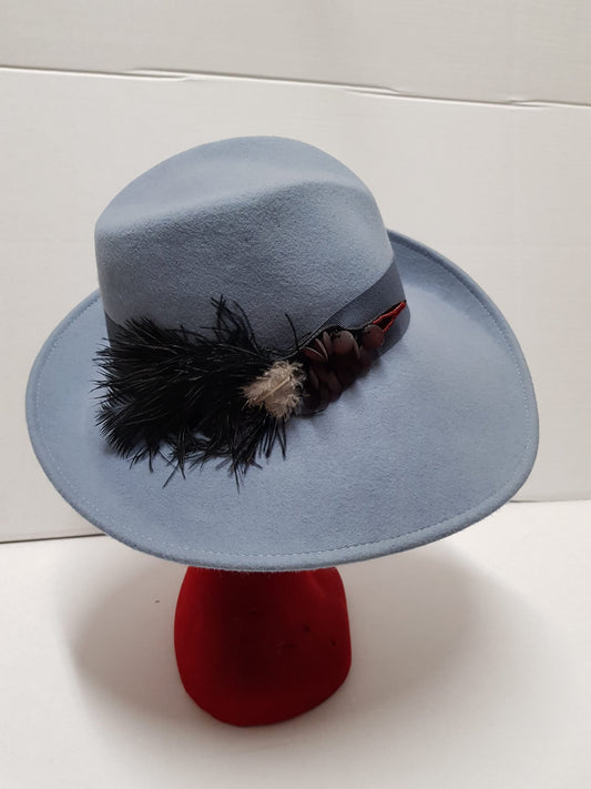 Women's felt fedora hat