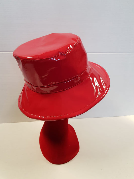 Lacquered women's hat